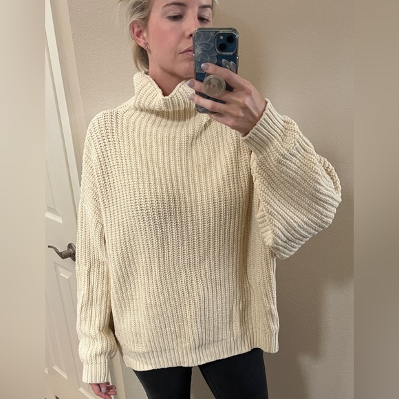 Free People oversized mockneck sweater - Picture 5 of 13